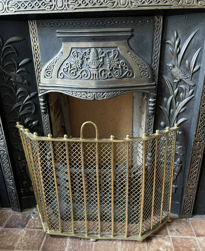 Fabulous c1880 fireguard brass - fabulous,