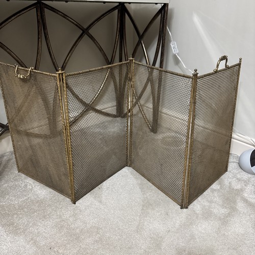 Vintage folding fire guard - ,