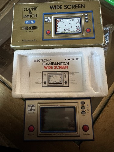 Vintage nintendo game watch - game,